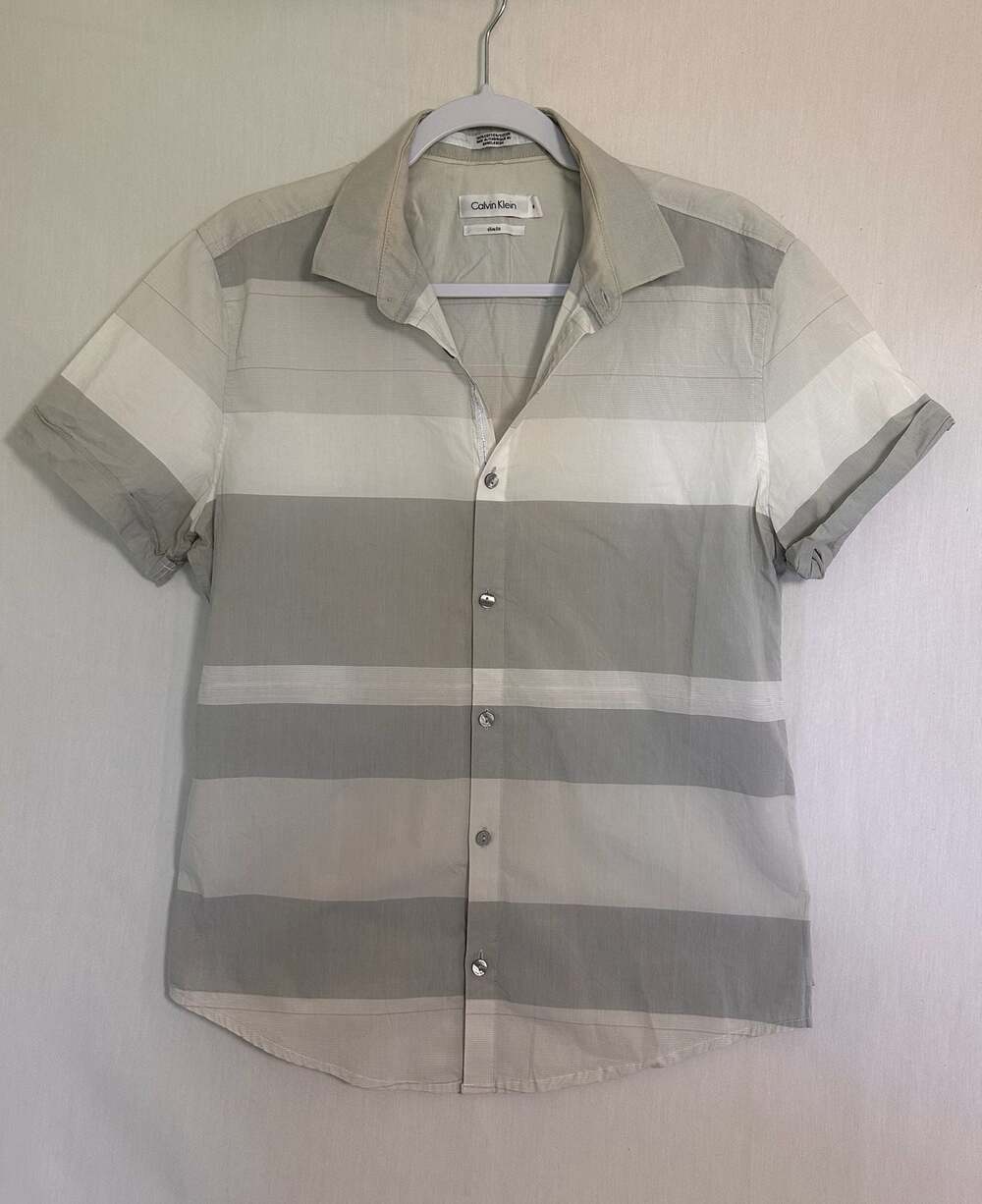 Calvin Klein Mens Slim Fit Short Sleeve Striped Button Up Shirt